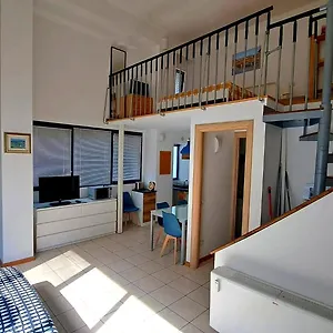 Gemme Fiorentine In Front Of The Train Station 5 Minutes From The Centre Free Parking Apartment Florence